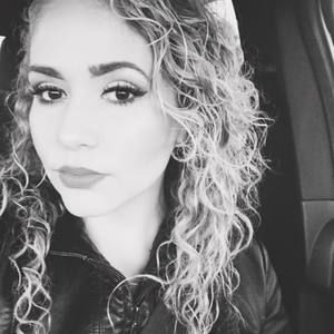 Meet your Posher, Beatriz